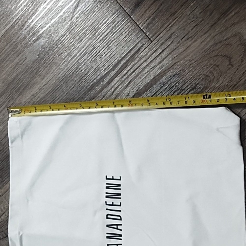 La Canadienne White Storage Bag - Picture 3 of 5